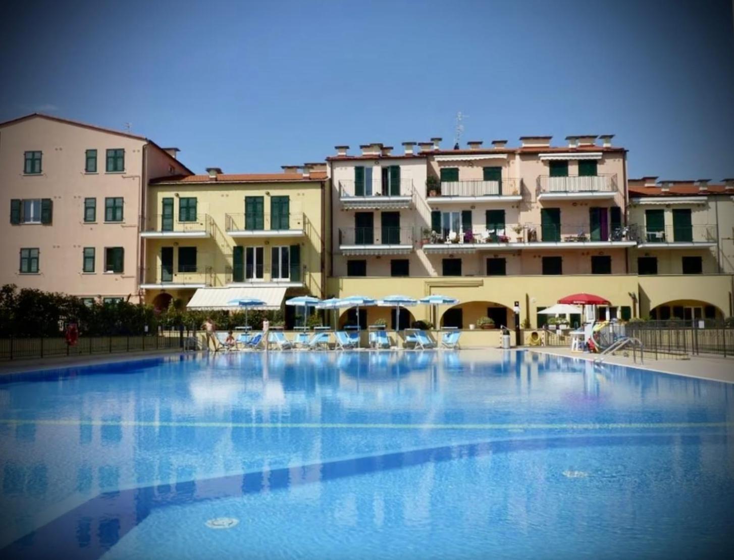 Studio Mer Piscine Cala Di Sole Imperia Italie Mono Locale Une Seule Piece Eksteriør billede