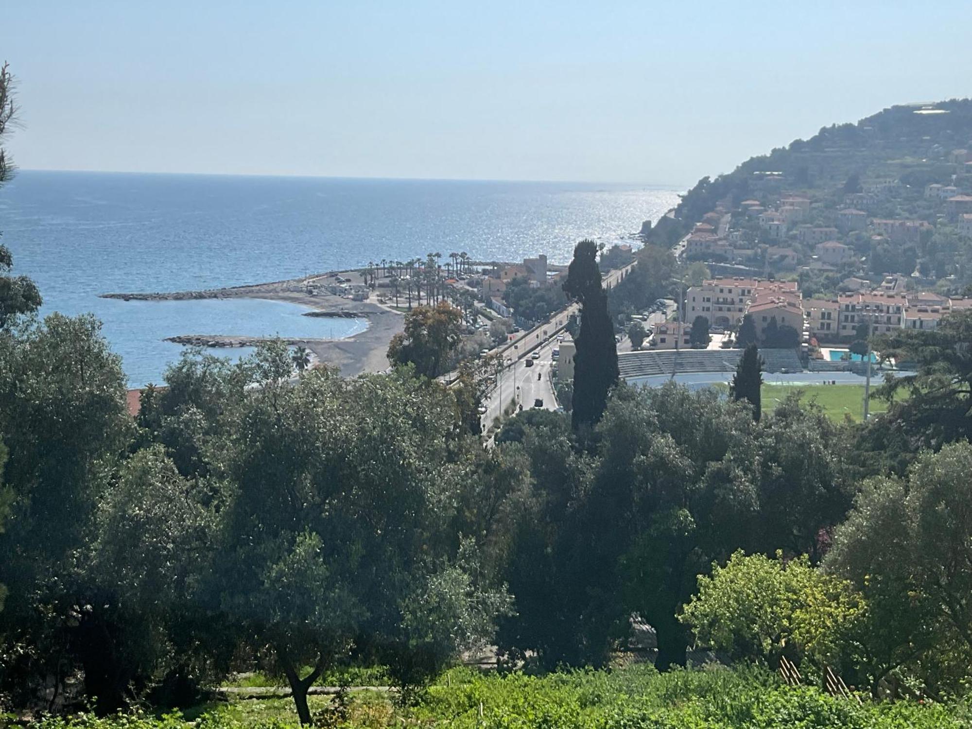 Studio Mer Piscine Cala Di Sole Imperia Italie Mono Locale Une Seule Piece Eksteriør billede